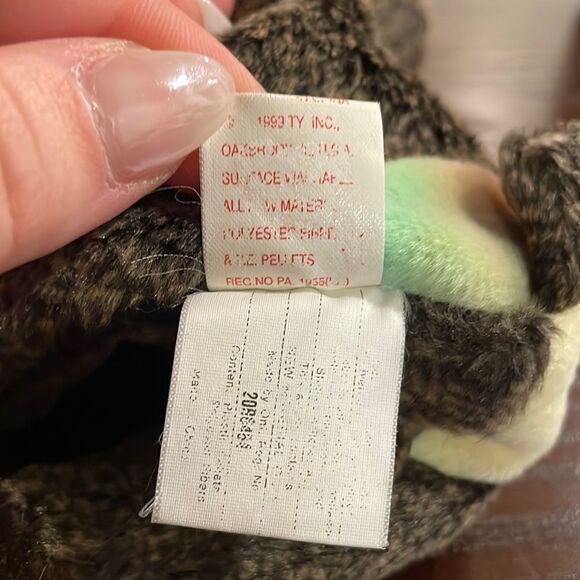 Cheeks the Baboon 1999 Ty Beanie Baby 6” Good Condition no ear tag, has all tags - Picture 6 of 6